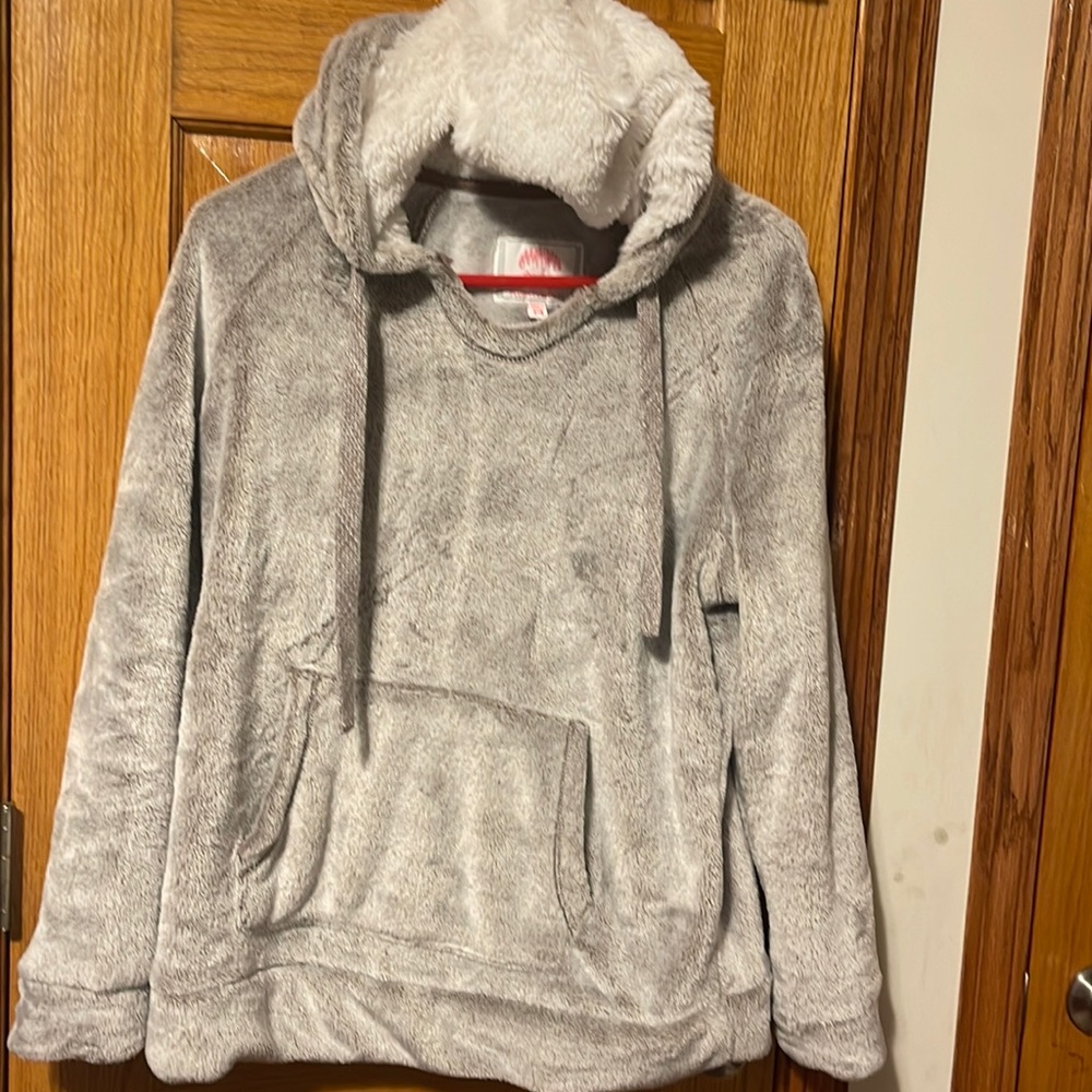 Nice plush pullover